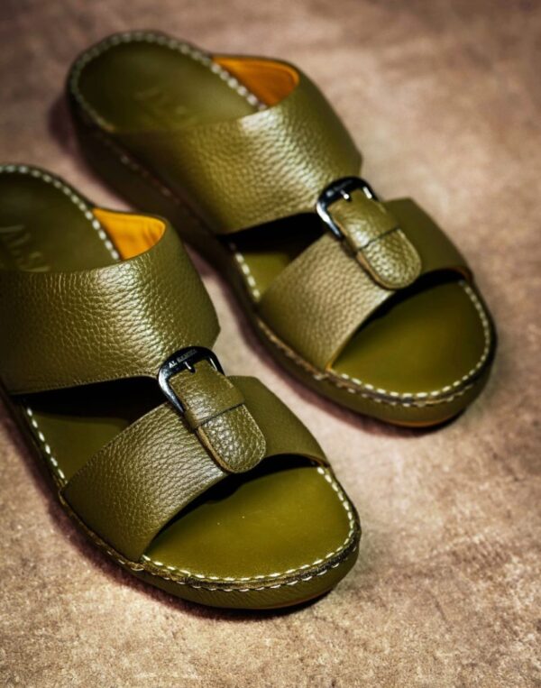 Handcrafted Italian luxury leather sandal (Green)