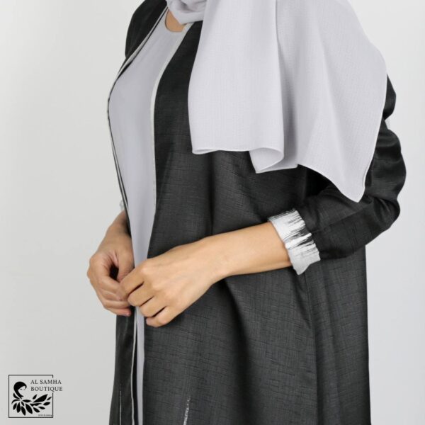 New style Crepe Abaya with Shaila (Gray & Black) - Image 2